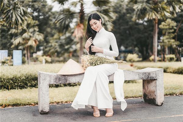 下巴有痣的女人更加能吸引男人嗎，下巴有痣的女人旺夫
