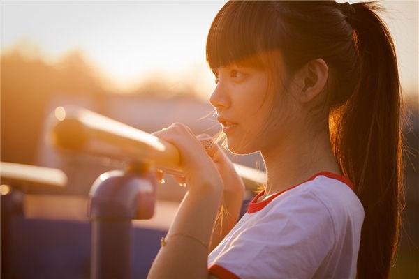 長金魚眼的男性是不是桃花運比較好，金魚眼女生旺夫嗎