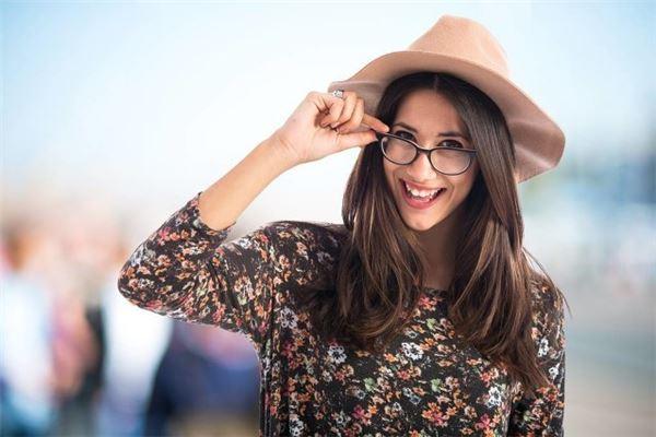 懸針紋女人一定離婚嗎,懸針紋的女人 懸針紋女人一定離婚嗎,懸針紋的女人